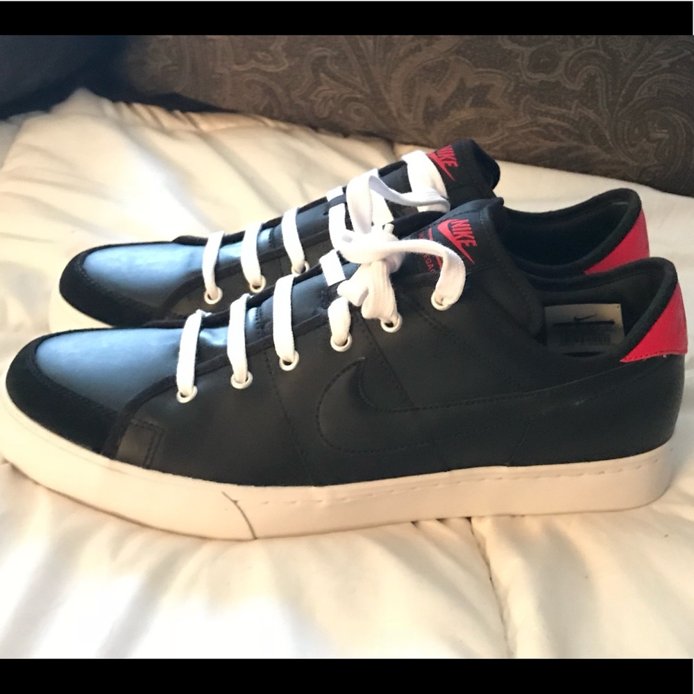 Nike Sweet Legacy Size 13 Sneakers